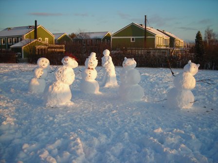 Schneemänner in Flogsta